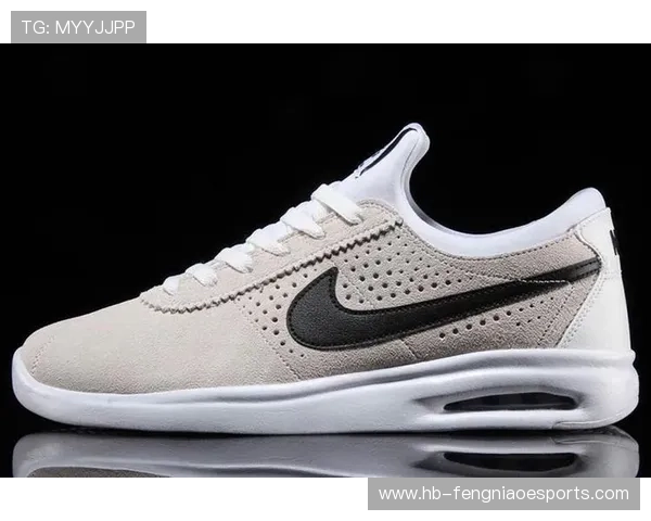 足球星球鞋收藏品专卖店在哪里购买最为热门和正品保障