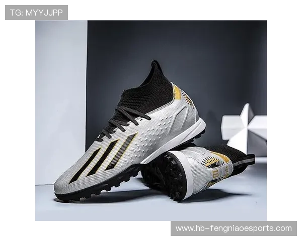 高帮足球鞋是否仍然是球星们的首选装备解析